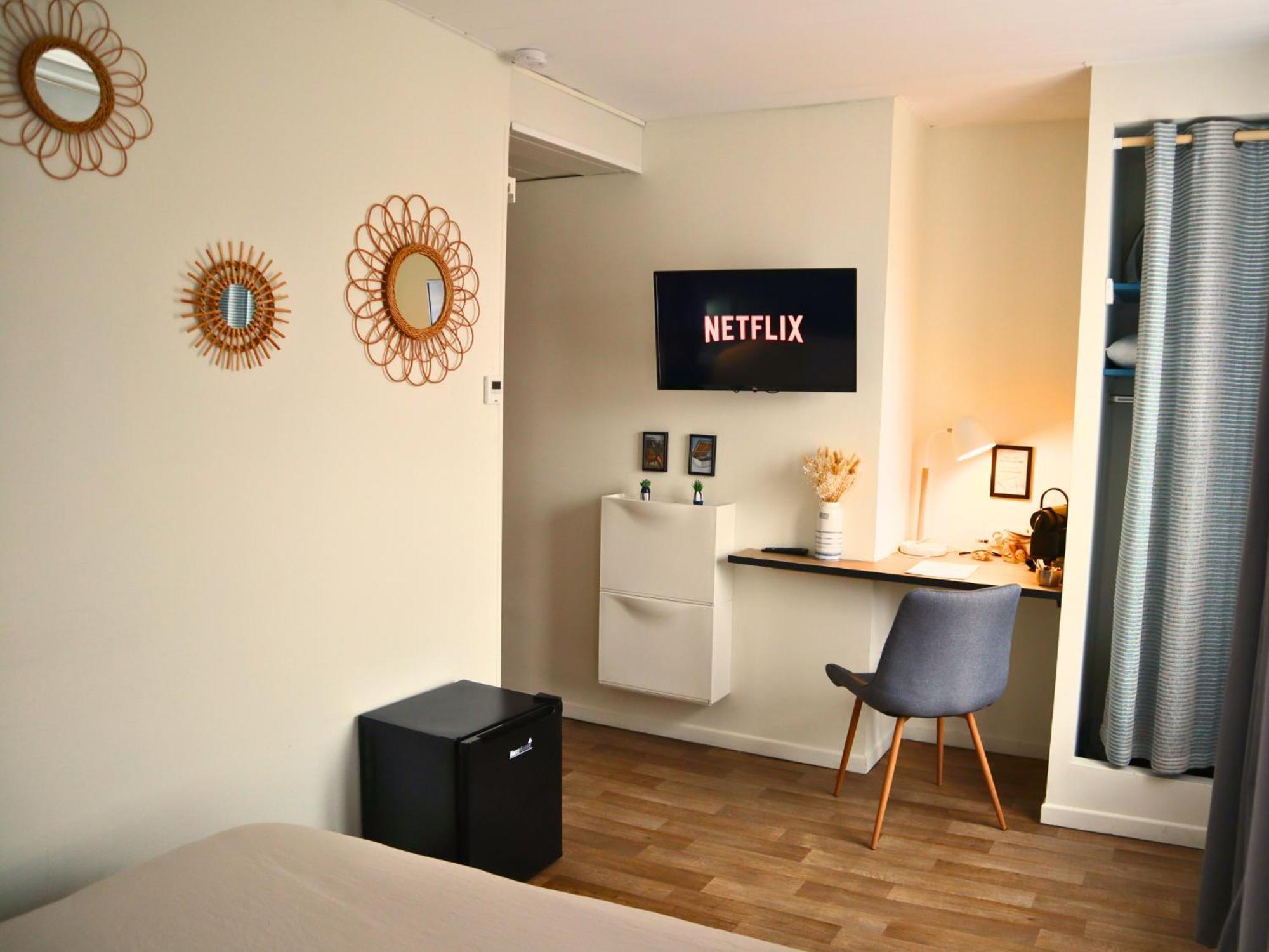 Chambre Privative Au Centre De Bourbourg - Proche Commodites Et Gare Экстерьер фото